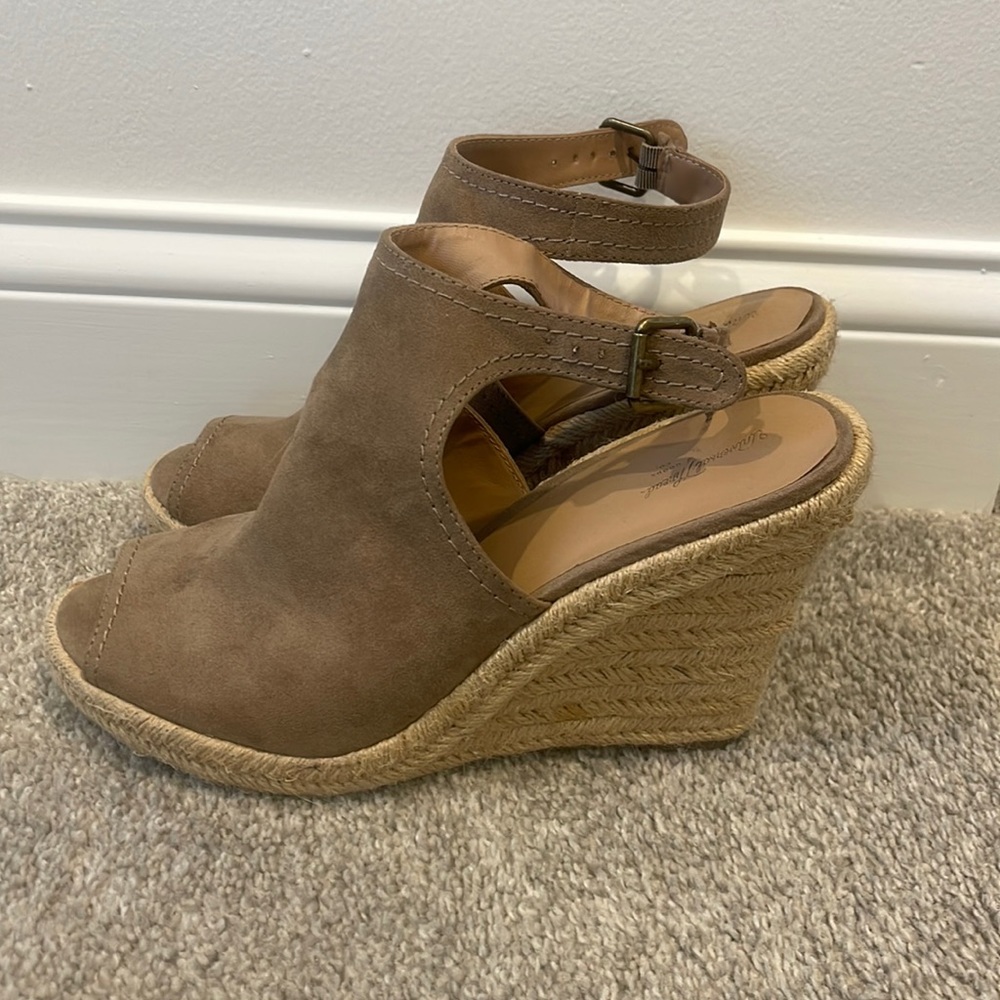Universal Thread Wedges